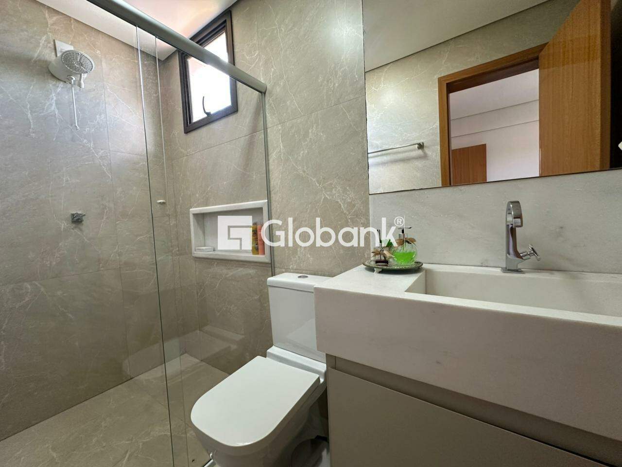 Cobertura 4 quartos para aluguel Augusta Mota 220m² Montes Claros MG: Suite1