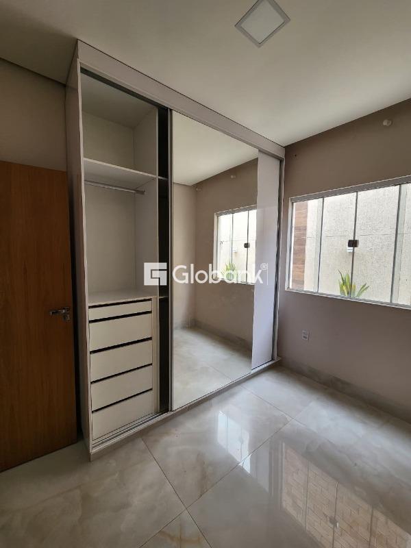 Casa 4 quartos à venda Residencial Villa Segura 190m² Montes Claros MG: 