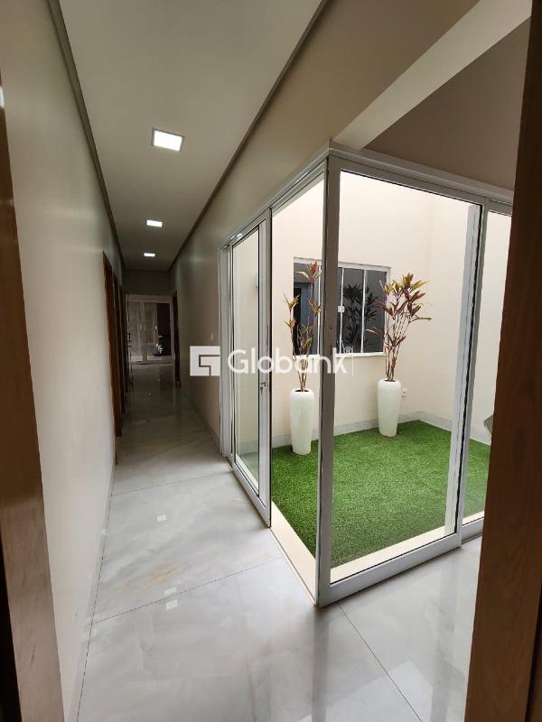 Casa 4 quartos à venda Residencial Villa Segura 190m² Montes Claros MG: 