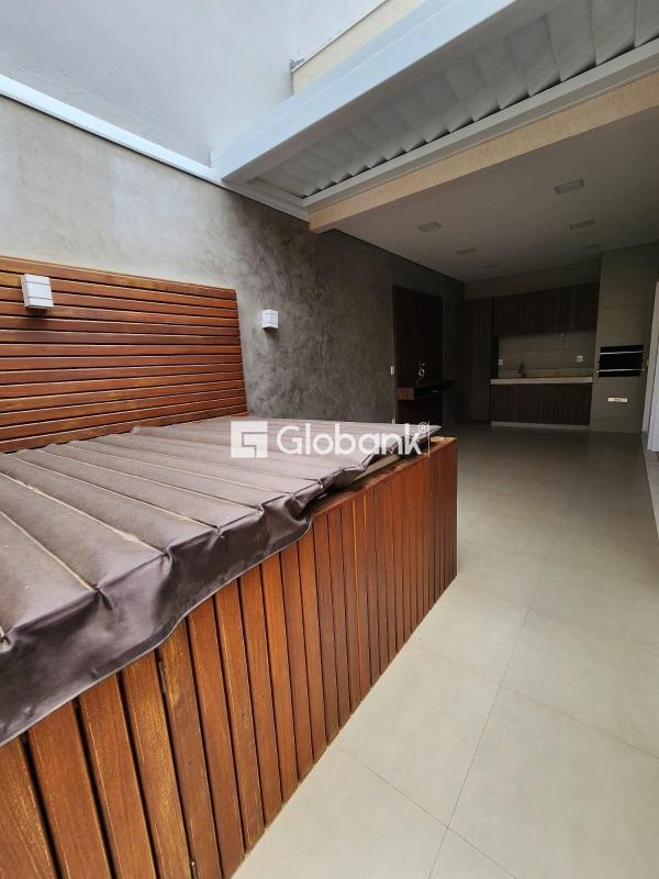 Casa 4 quartos à venda Residencial Villa Segura 190m² Montes Claros MG: 