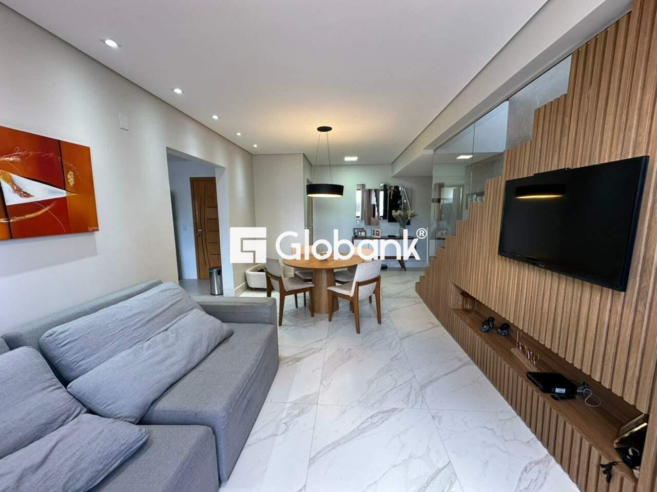 Cobertura 4 quartos à venda Augusta Mota 220m² Montes Claros MG: Sala