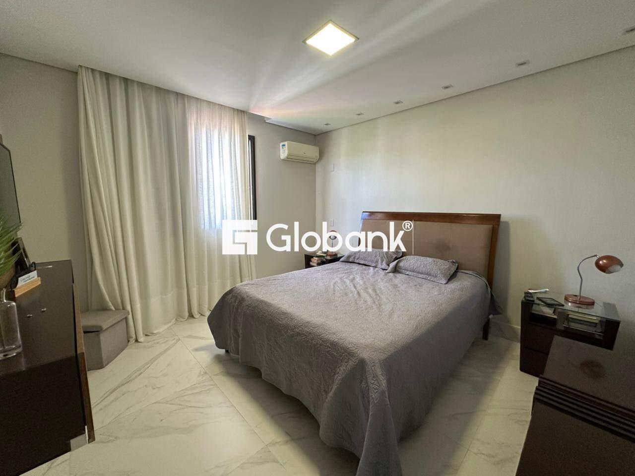 Cobertura 4 quartos à venda Augusta Mota 220m² Montes Claros MG: Quarto