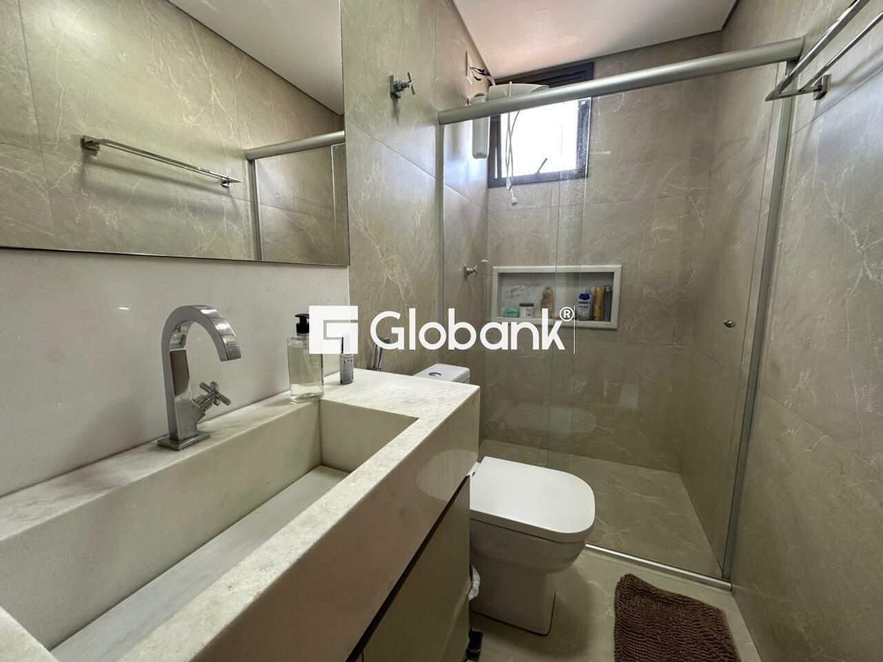 Cobertura 4 quartos à venda Augusta Mota 220m² Montes Claros MG: Banheiro social