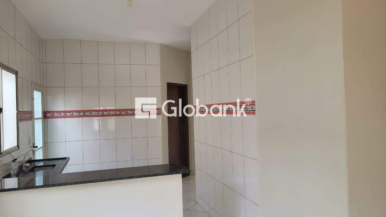 Casa 3 quartos à venda Carmelo 112m² Montes Claros MG: 