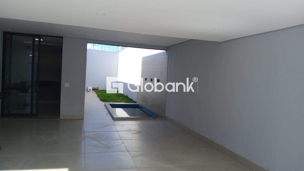 Casa 3 quartos à venda Ibituruna 165m² Montes Claros MG: