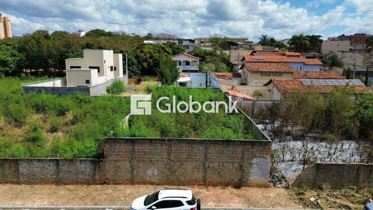 Terreno à venda Vila Brasília 360m² Montes Claros MG: 
