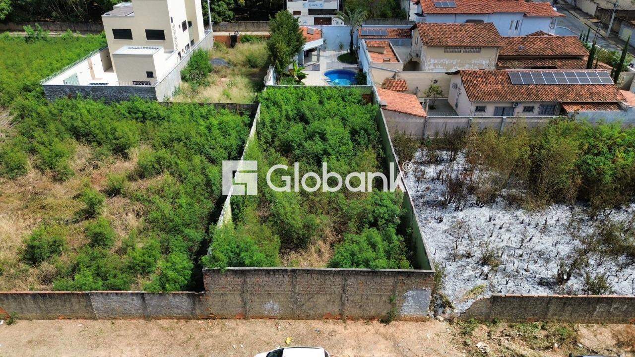 Terreno à venda Vila Brasília 360m² Montes Claros MG: