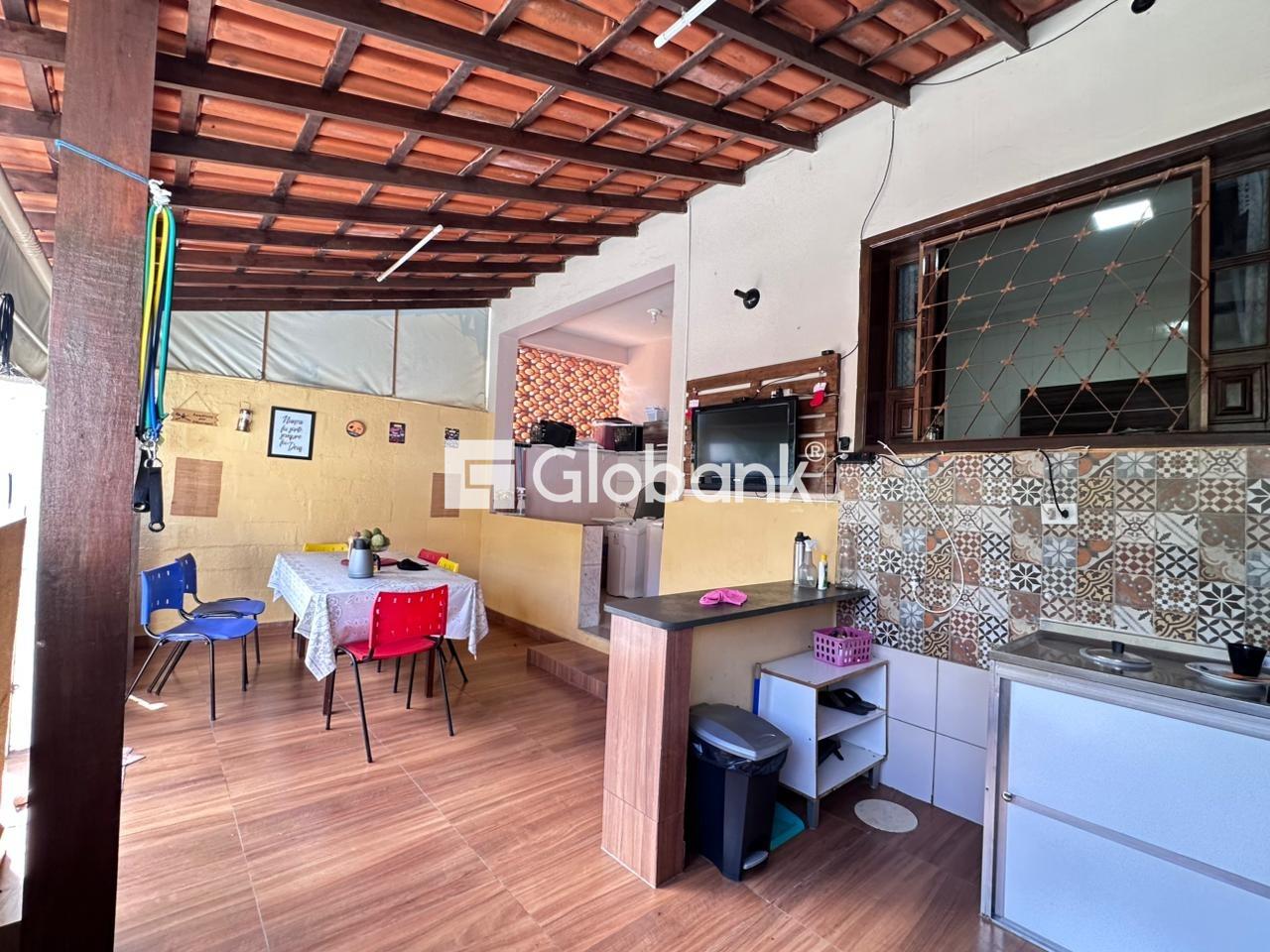 Casa 3 quartos à venda Roxo Verde 200m² Montes Claros MG: 