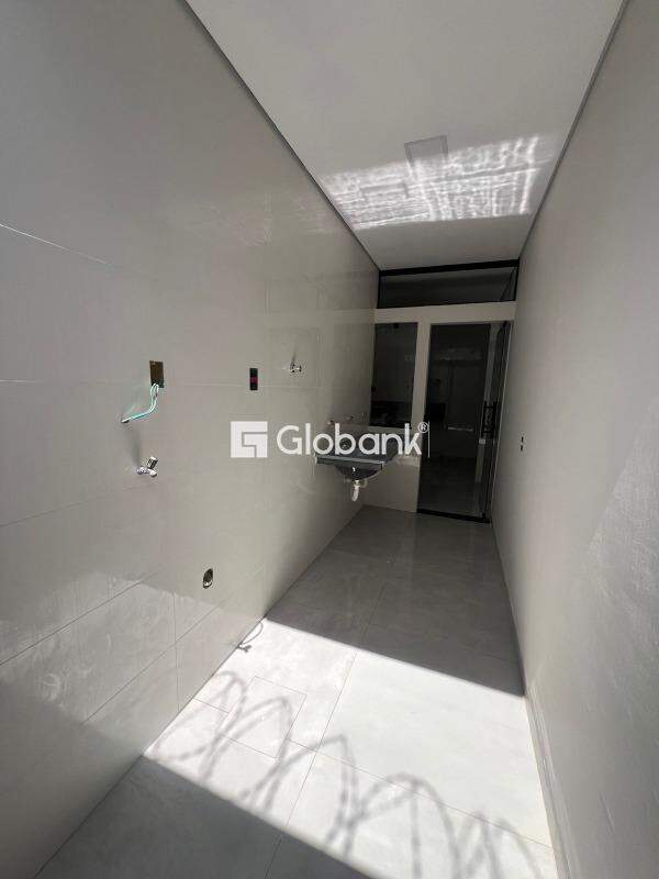 Casa 3 quartos à venda Residencial Terra Jardim 160m² Montes Claros MG: 