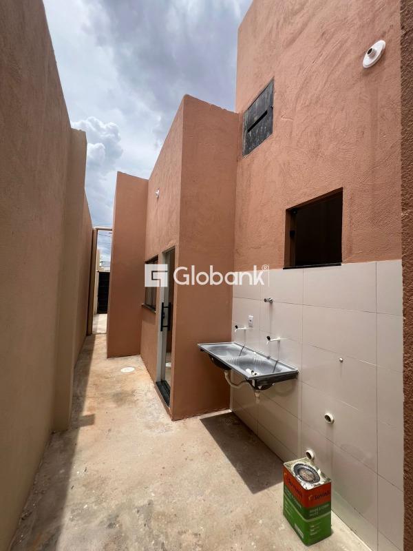 Casa 2 quartos à venda Residencial Terra Jardim 50m² Montes Claros MG: 