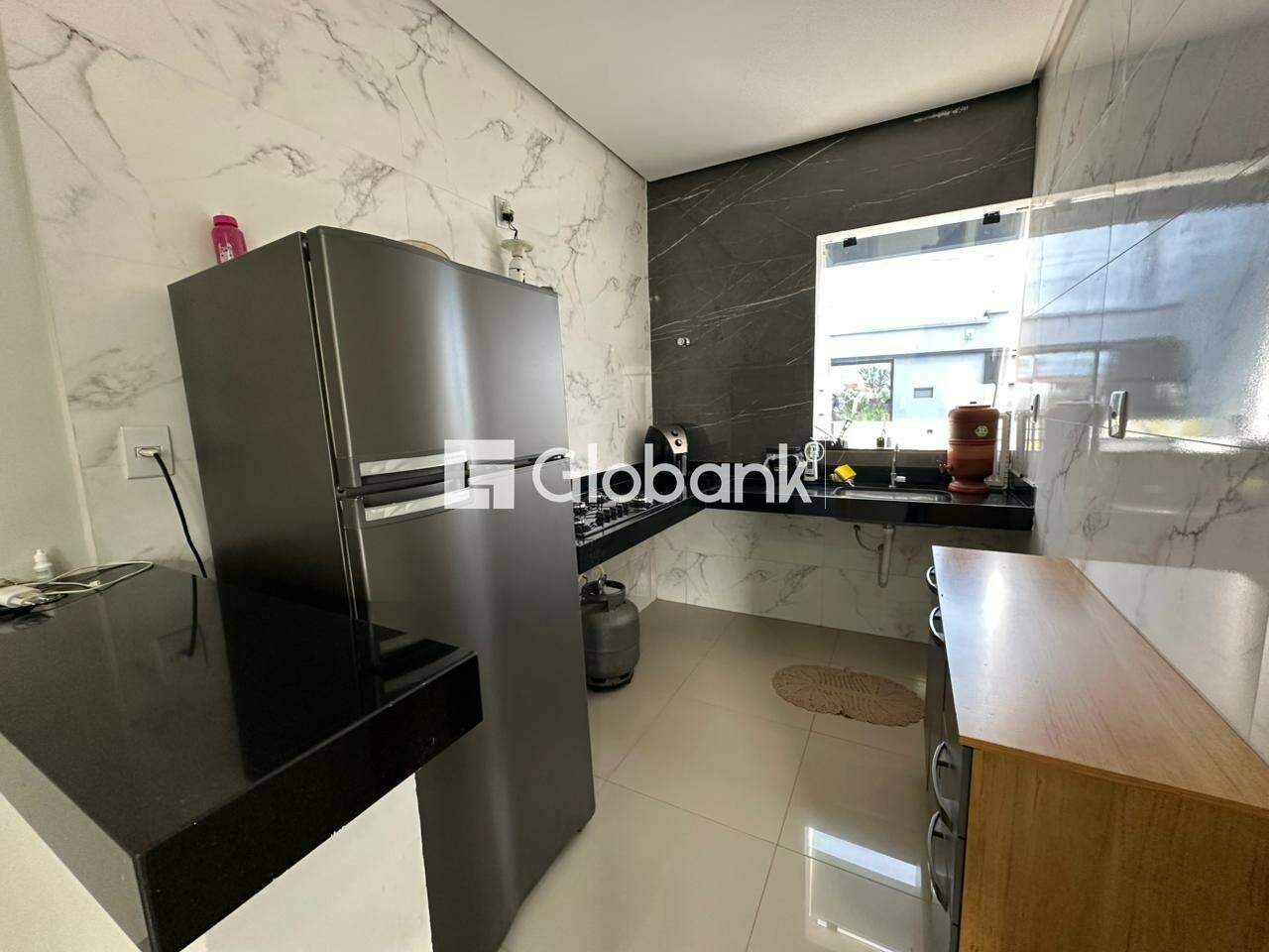 Casa 2 quartos para aluguel Guarujá 70m² Montes Claros MG: Cozinha