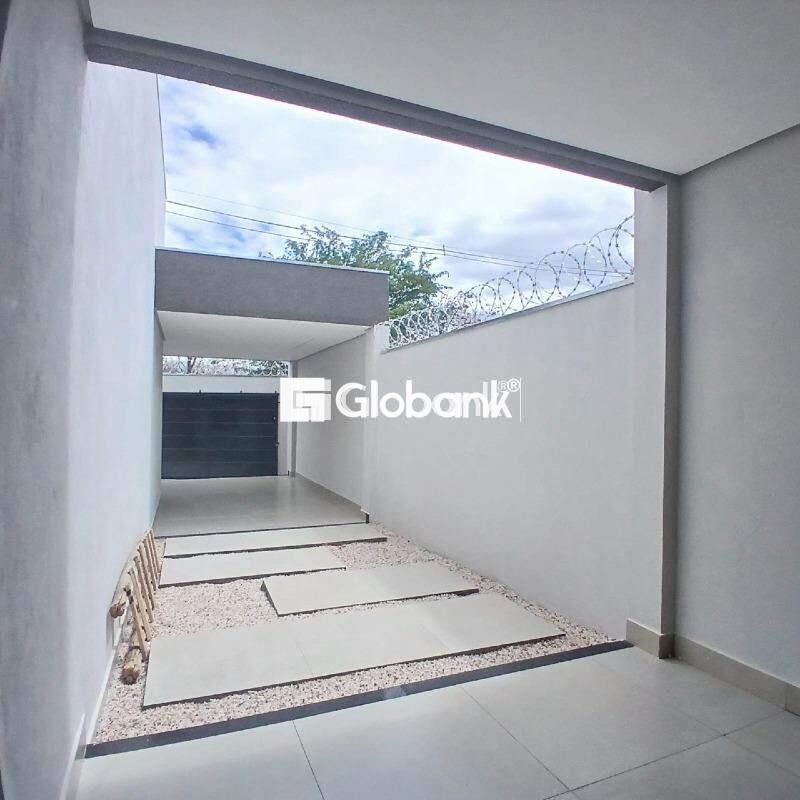 Casa 3 quartos à venda Loteamento Jardim Niemeyer 120m² Montes Claros MG: 
