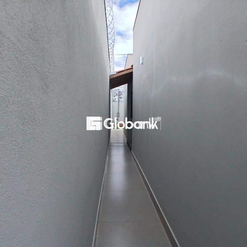 Casa 3 quartos à venda Loteamento Jardim Niemeyer 120m² Montes Claros MG: 