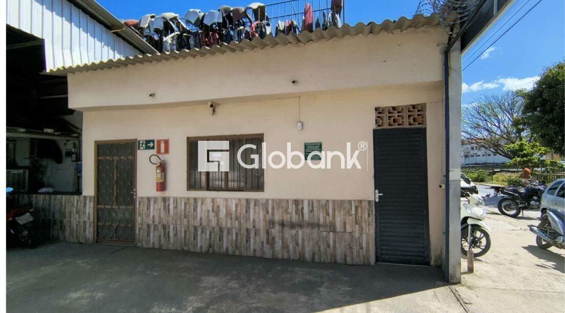 Galpão à venda Vera Cruz 400m² Montes Claros MG: 