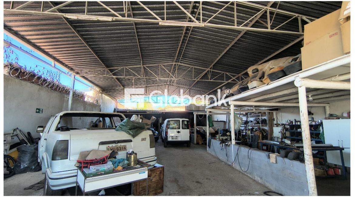 Galpão à venda Vera Cruz 400m² Montes Claros MG: 