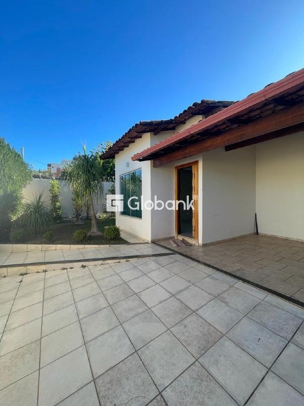 Casa 3 quartos à venda Augusta Mota 220m² Montes Claros MG: 