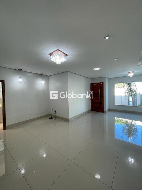 Casa 3 quartos à venda Augusta Mota 220m² Montes Claros MG: 