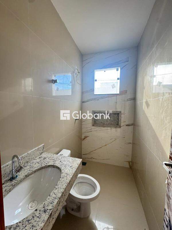 Casa 3 quartos à venda Delfino Magalhães 68m² Montes Claros MG: 