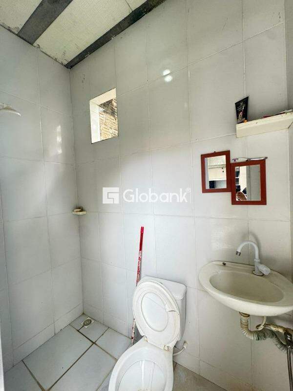 Casa 2 quartos à venda Maracanã 70m² Montes Claros MG: 