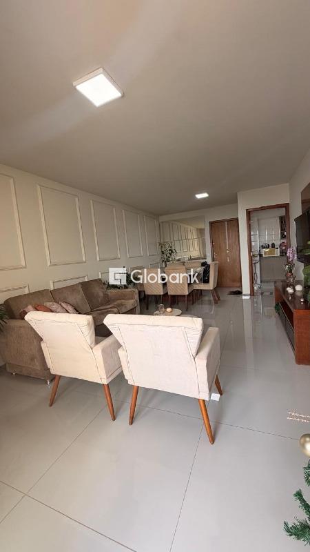 Apartamento 2 quartos à venda Centro 90m² Montes Claros MG: 