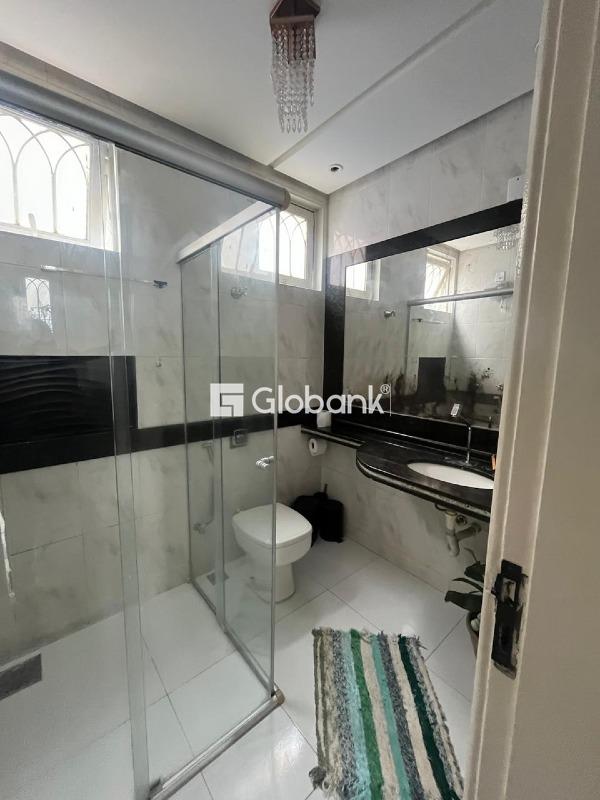 Casa 4 quartos à venda Augusta Mota 250m² Montes Claros MG: 