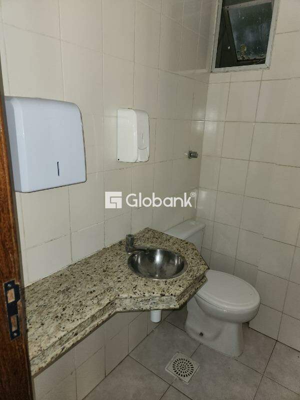 Sala comercial à venda Centro 43,43m² Montes Claros MG: 