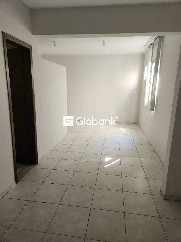 Sala comercial para aluguel Centro 43,43m² Montes Claros MG: 