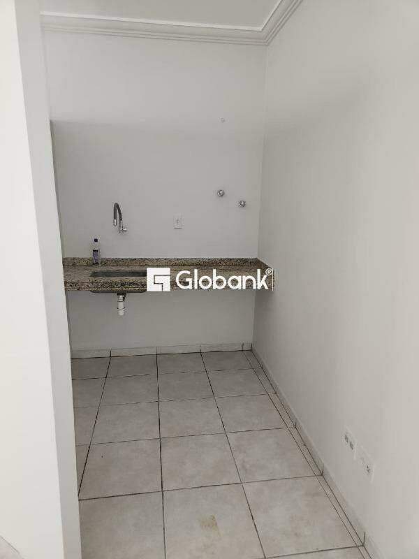 Sala comercial para aluguel Centro 43,43m² Montes Claros MG: 