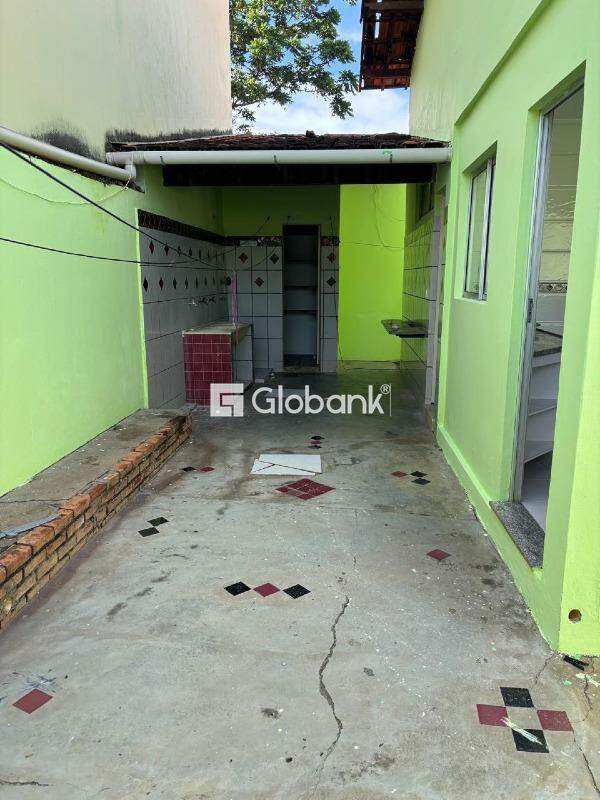 Casa 3 quartos à venda Santa Rita I 206m² Montes Claros MG: 