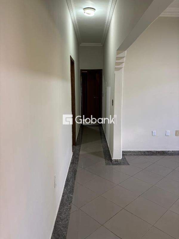 Casa 3 quartos à venda Santa Rita I 206m² Montes Claros MG: 