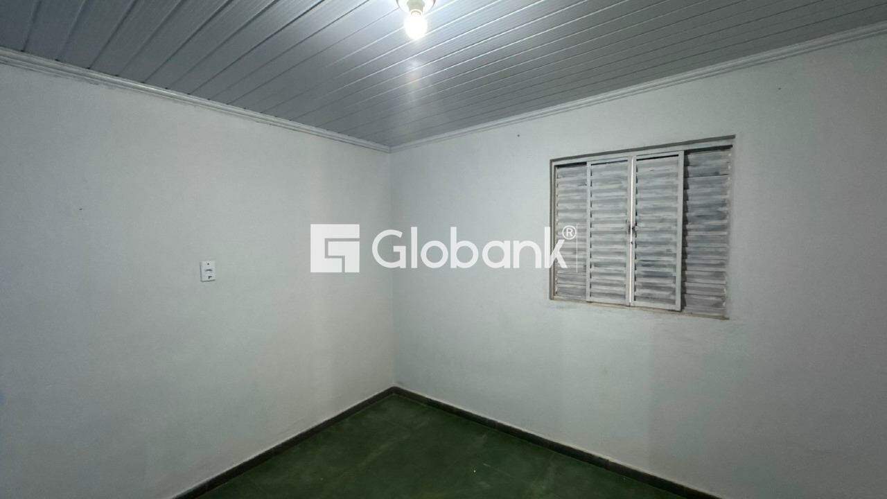 Casa 4 quartos à venda São Geraldo 84m² Montes Claros MG: