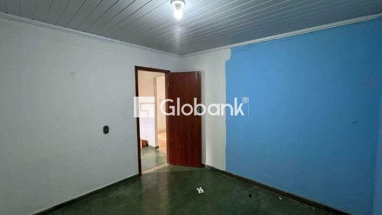 Casa 4 quartos à venda São Geraldo 84m² Montes Claros MG: