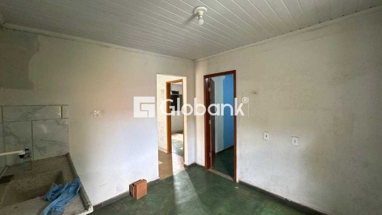 Casa 4 quartos à venda São Geraldo 84m² Montes Claros MG: 