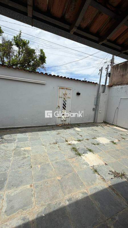 Casa 3 quartos à venda Edgar Pereira 60m² Montes Claros MG: 