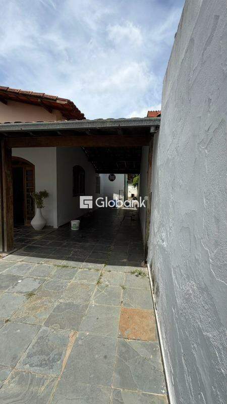 Casa 3 quartos à venda Edgar Pereira 60m² Montes Claros MG: 