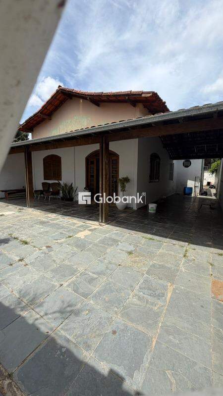 Casa 3 quartos à venda Edgar Pereira 60m² Montes Claros MG: 