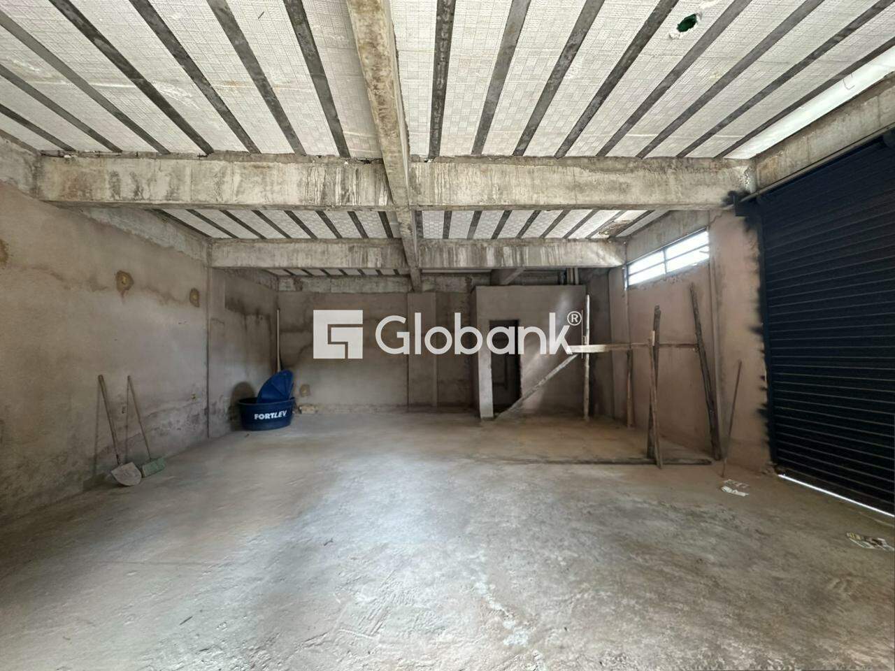 Ponto comercial para aluguel Major Prates 225m² Montes Claros MG: 