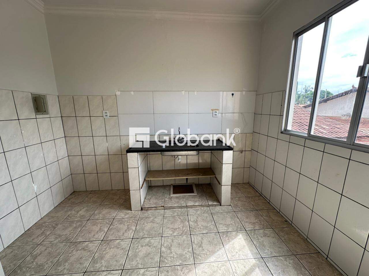 Casa 2 quartos para aluguel Major Prates 65m² Montes Claros MG: Cozinha