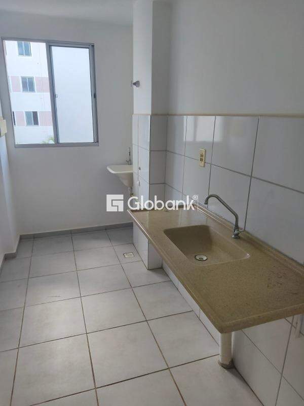 Apartamento 2 quartos para aluguel Vila Atlântida 48m² Montes Claros MG: 