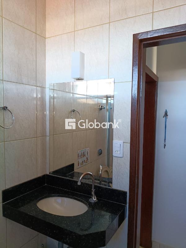 Casa 4 quartos à venda Planalto 309m² Montes Claros MG: 