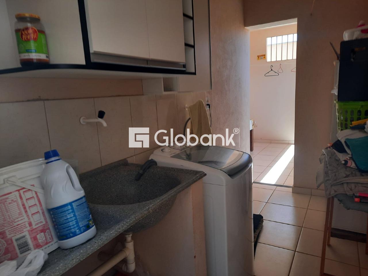 Casa 4 quartos à venda Planalto 309m² Montes Claros MG: 