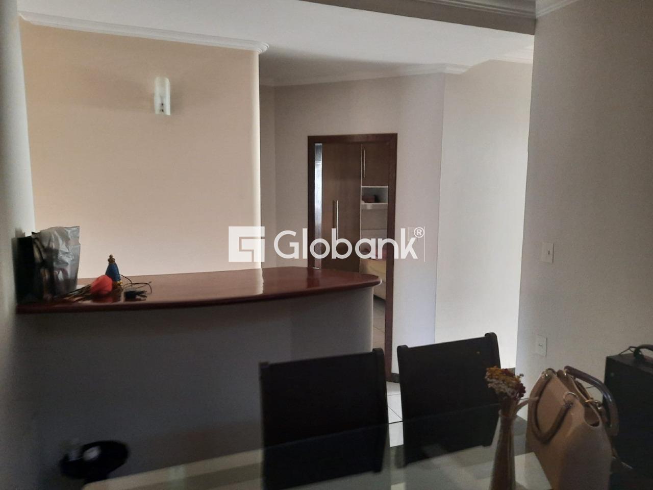 Casa 4 quartos à venda Planalto 309m² Montes Claros MG: 