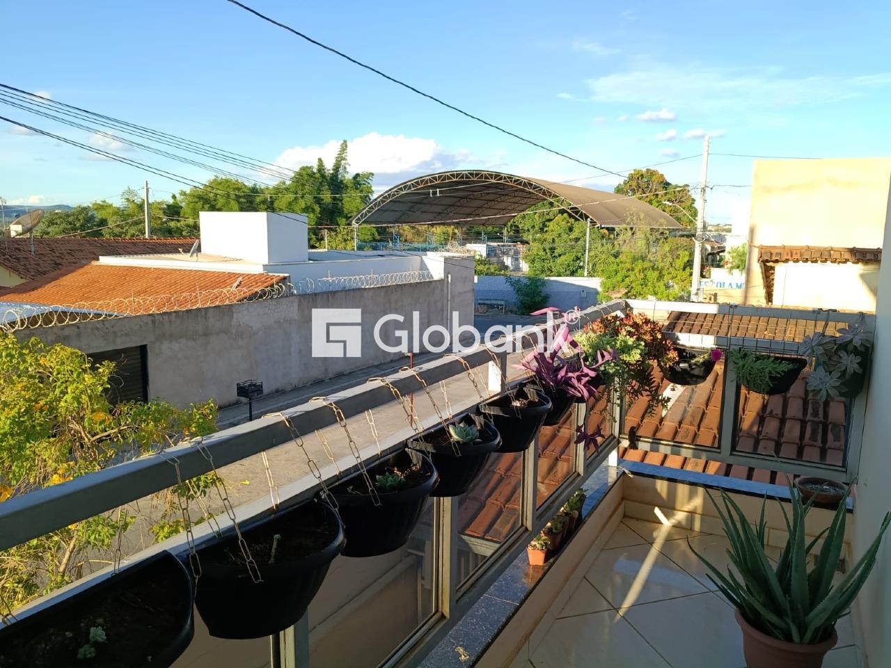 Casa 4 quartos à venda Planalto 309m² Montes Claros MG: 