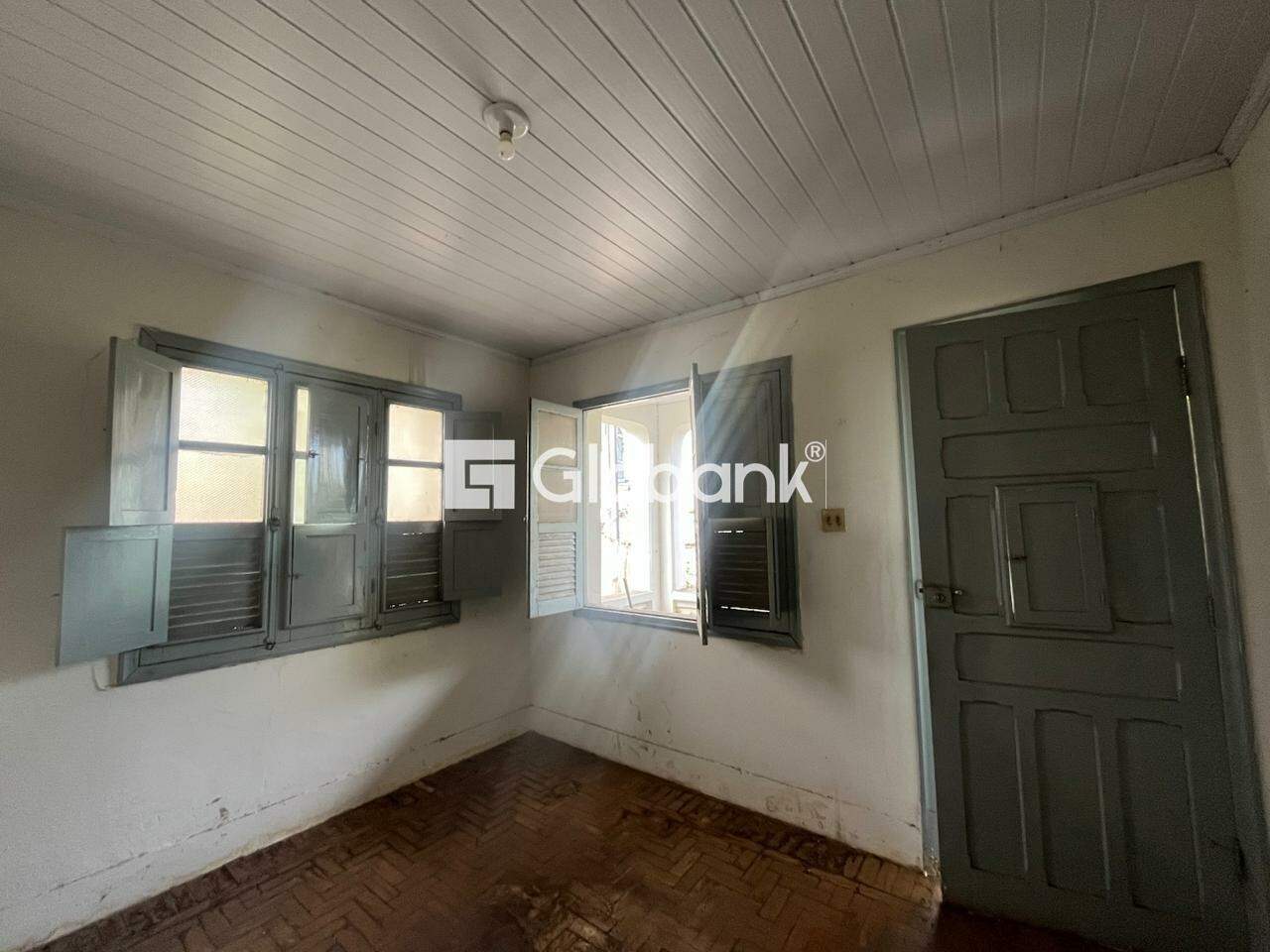 Casa 5 quartos à venda Centro 319m² Montes Claros MG: 