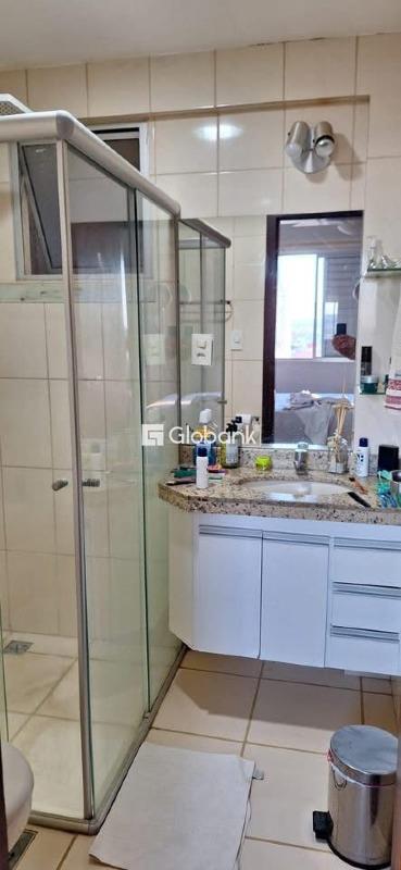 Apartamento 2 quartos à venda Centro 65m² Montes Claros MG: 