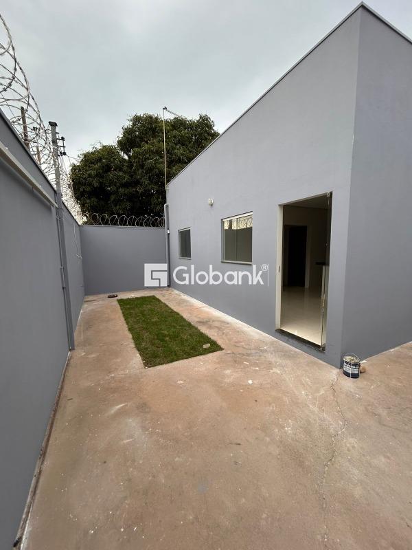 Casa 2 quartos à venda Independência 48,65m² Montes Claros MG: 
