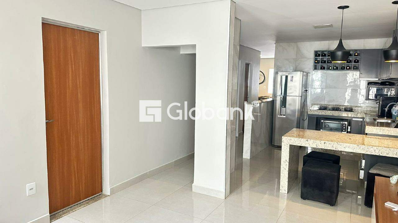 Casa 3 quartos à venda Edgar Pereira 120m² Montes Claros MG: 