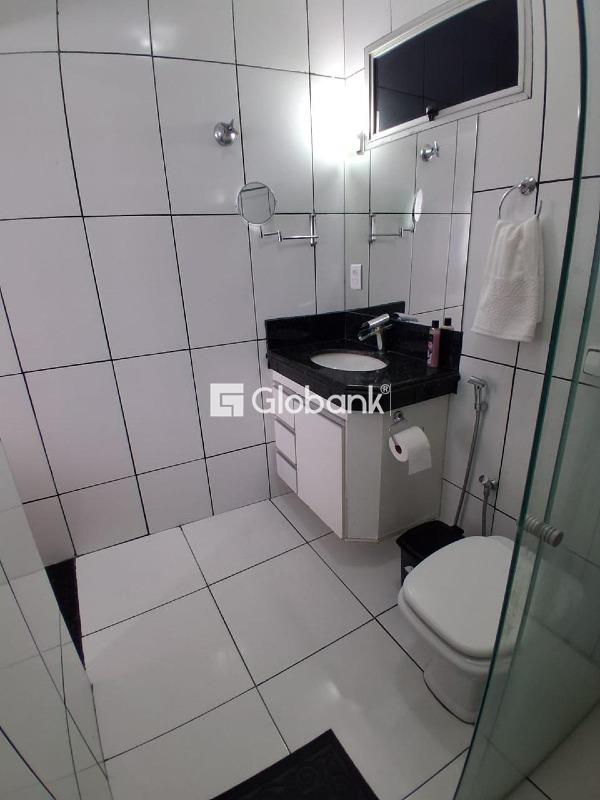 Apartamento 3 quartos à venda Centro 116m² Montes Claros MG: 