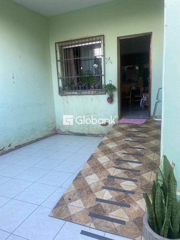 Casa 4 quartos à venda Santa Rita I 140m² Montes Claros MG: 