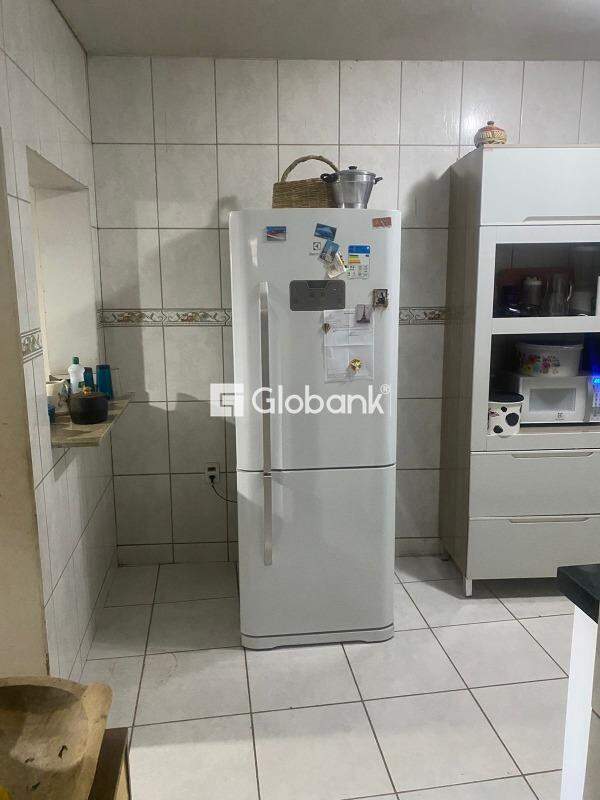 Casa 4 quartos à venda Santa Rita I 140m² Montes Claros MG: 